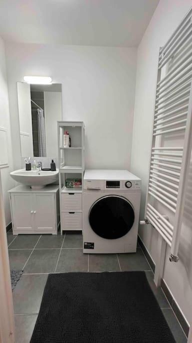 Appartement Cozy - Quartier Residentiel Melun Esterno foto