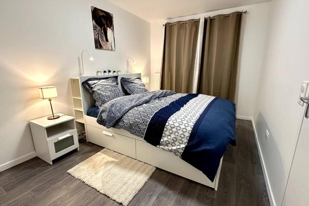 Appartement Cozy - Quartier Residentiel Melun Esterno foto