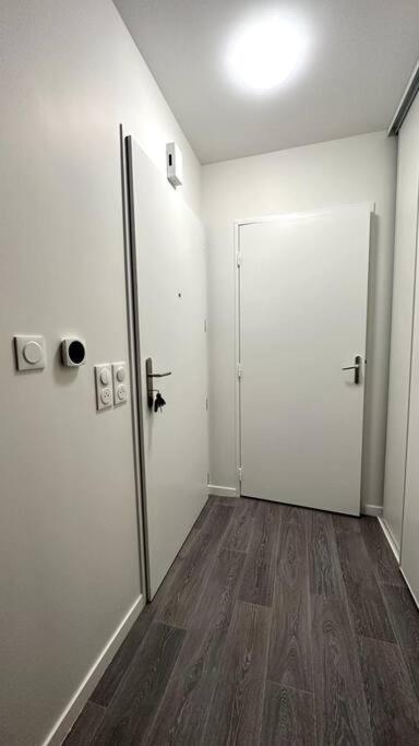 Appartement Cozy - Quartier Residentiel Melun Esterno foto