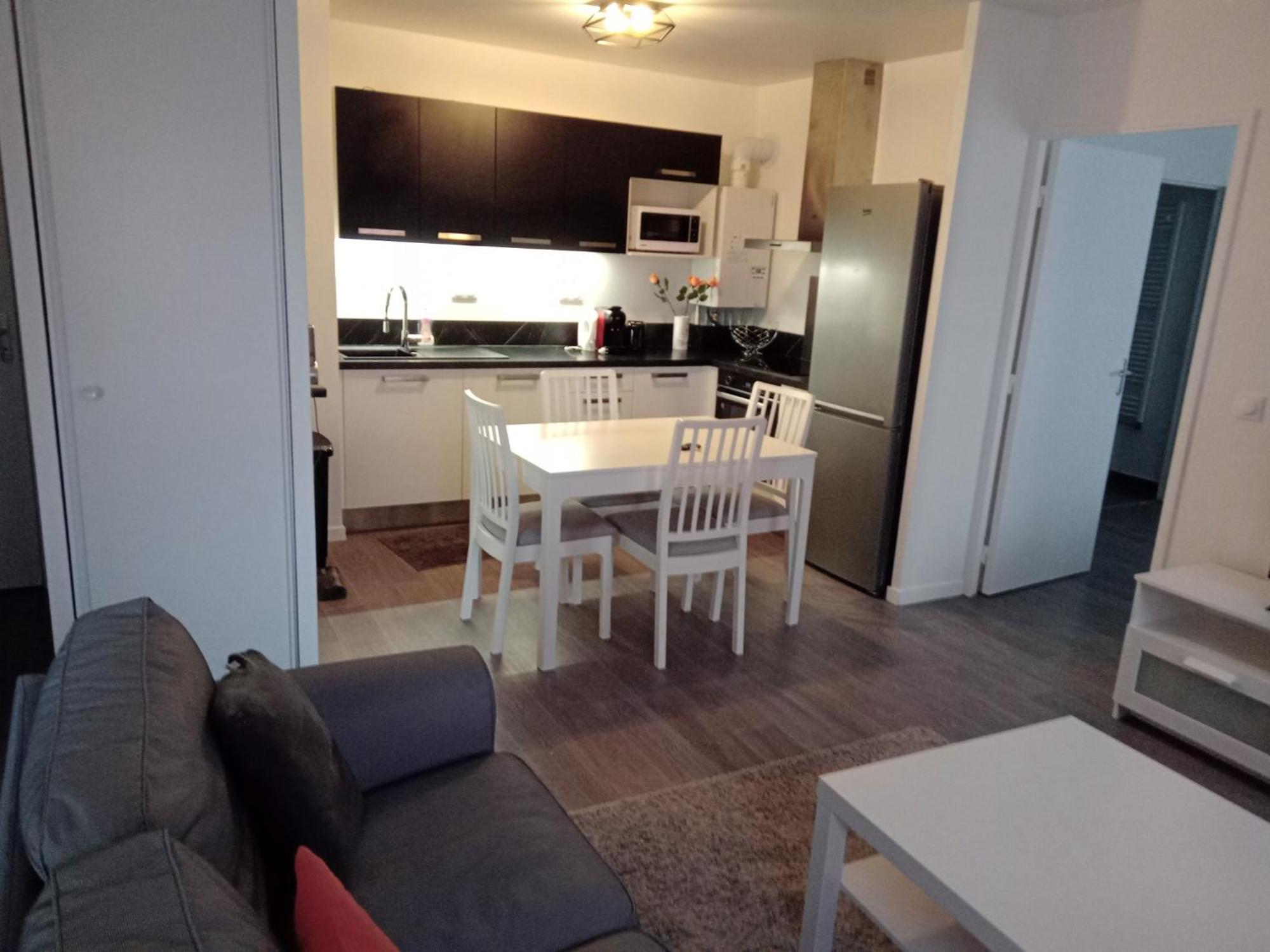 Appartement Cozy - Quartier Residentiel Melun Esterno foto